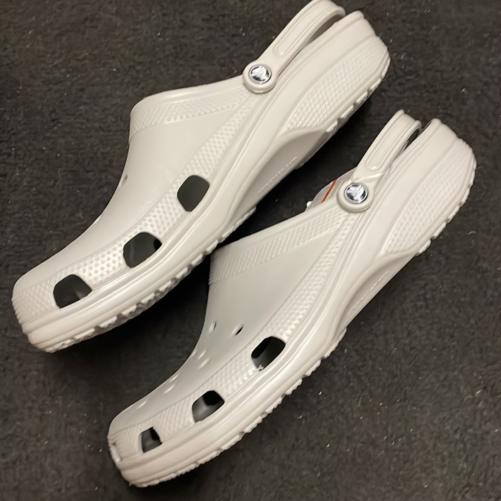 Crocs - Picture 2 of 4